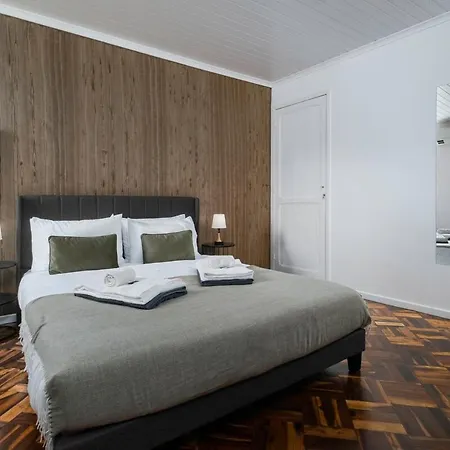 Carmo Family House - Azorean Дом отдыха Понта-Делгада