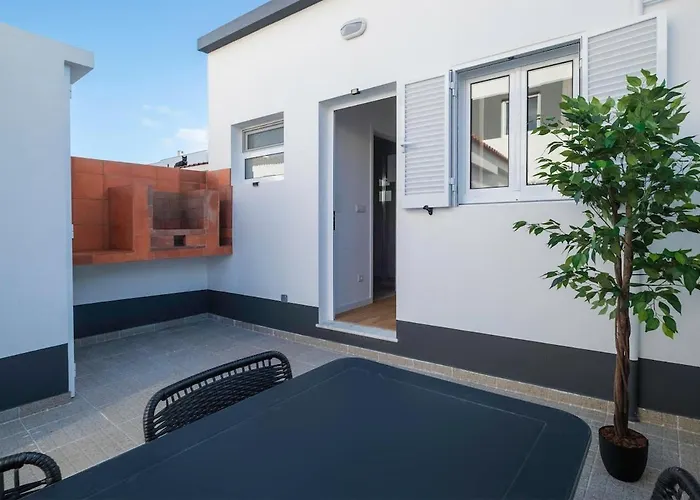 Carmo Family House - Azorean Понта-Делгада