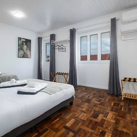 Carmo Family House - Azorean