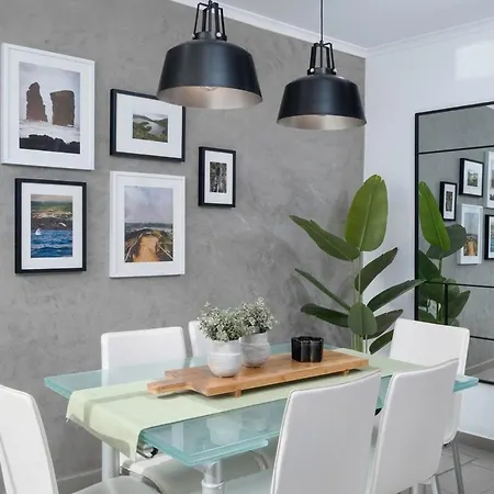 Carmo Family House - Azorean Home Holiday home *