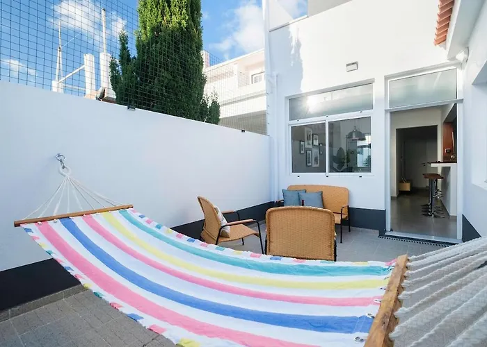 Carmo Family House - Azorean Casa de Férias Ponta Delgada